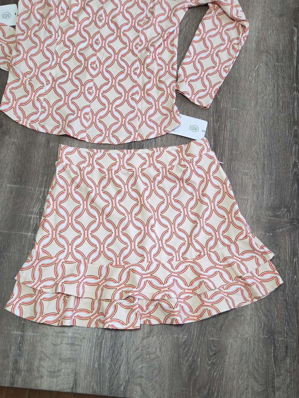 New! SAGE Collective Pro Shop GeoPrint Long Sleeve Top & Matching Ruffle Skort - Picture 7 of 11